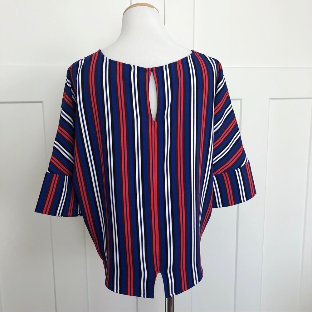 NEW Express Vertical Striped Top Blouse - Picture 4 of 6